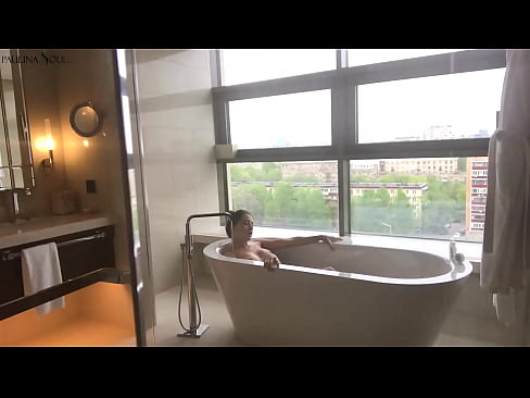 ❤️ Milžiniškas kūdikis aistringai masturbuoja savo putę vonios kambaryje Super porno prie lt.massagecenter-yalta.ru ☑